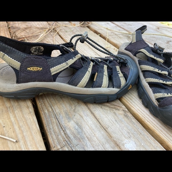?KEEN Newport H2 Men’s Hiking Water sandals size 8 main image 5
